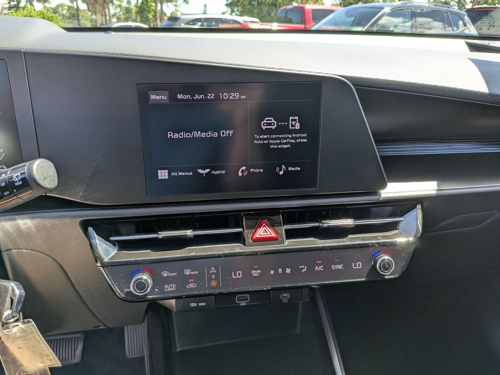2024 Kia Niro LX