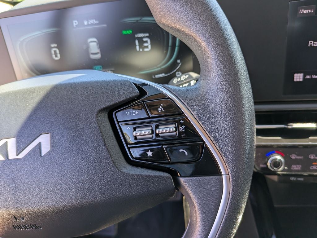 2024 Kia Niro LX