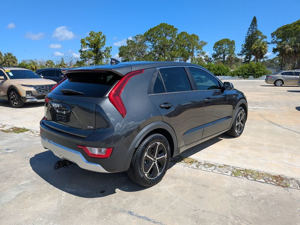 2024 Kia Niro LX