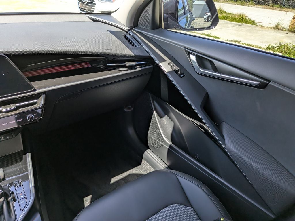 2025 Kia Niro EX Touring