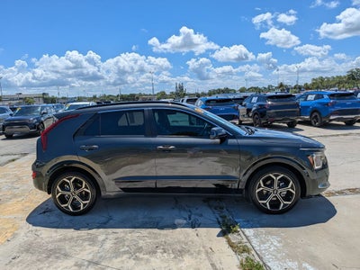 2025 Kia Niro EX Touring