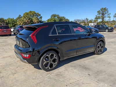2024 Kia Niro EX Touring