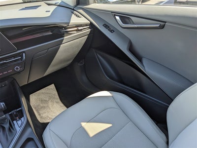 2023 Kia Niro EX Touring