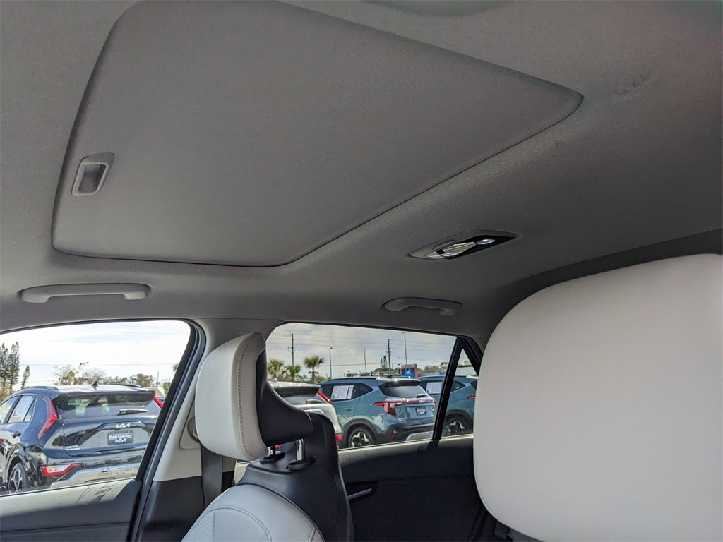 2023 Kia Niro EX Touring