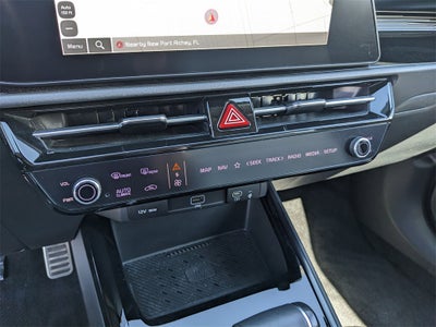 2023 Kia Niro EX Touring