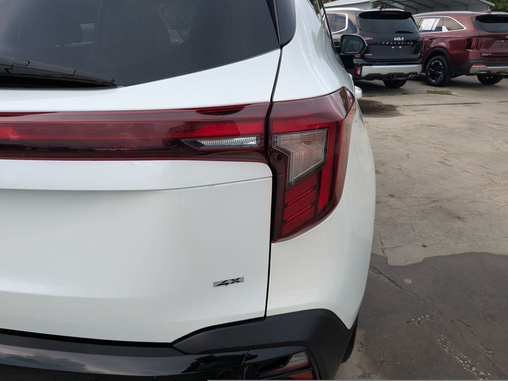 2025 Kia Seltos EX