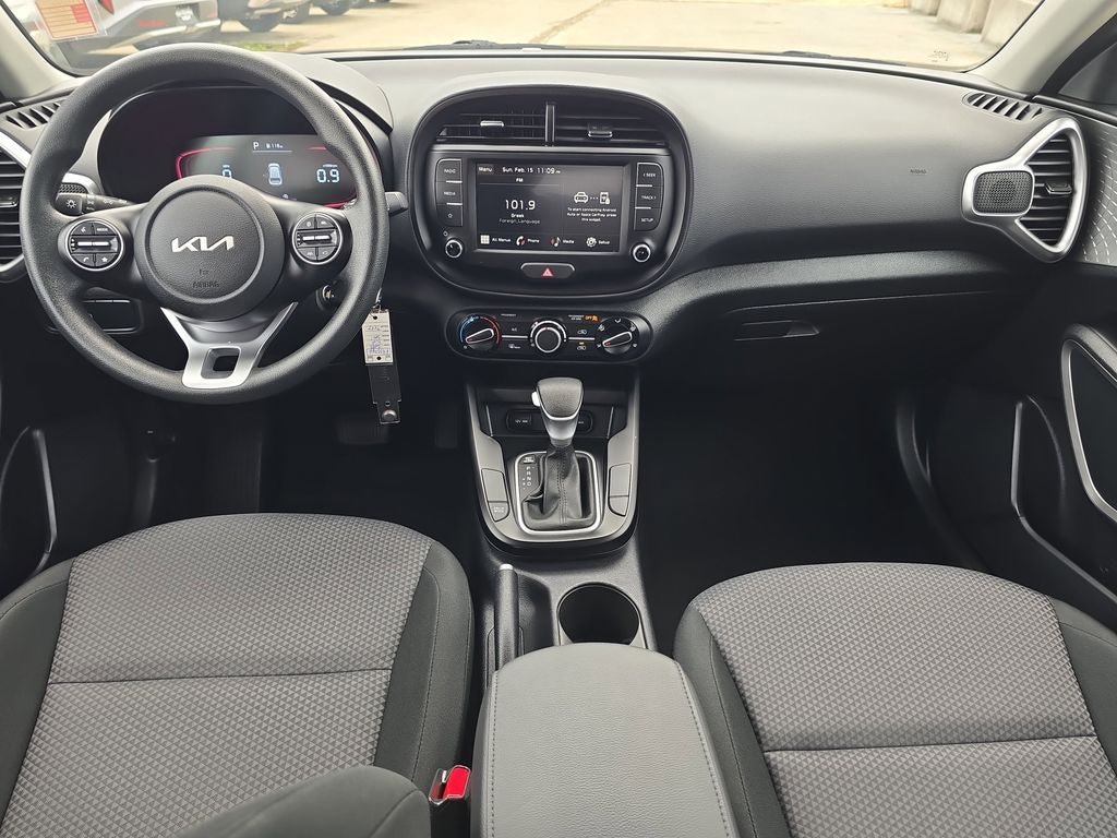 2025 Kia Soul LX