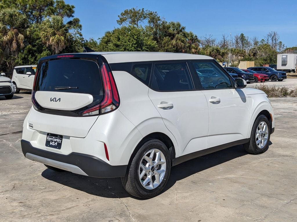 2025 Kia Soul LX