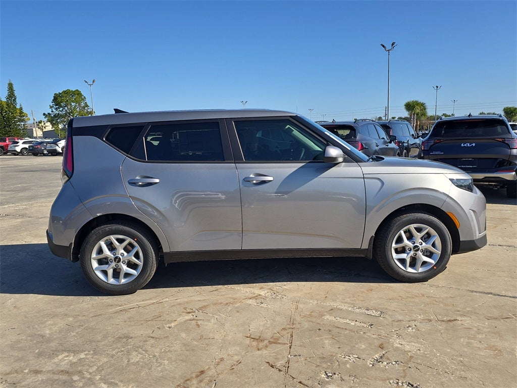 2025 Kia Soul LX