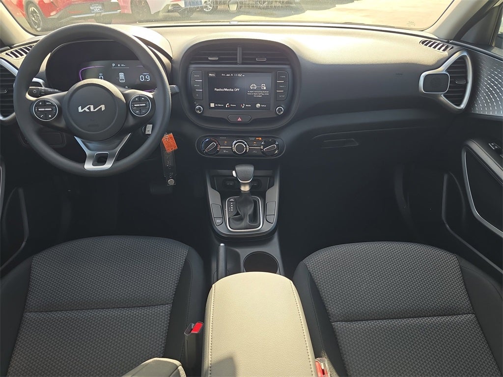 2025 Kia Soul LX