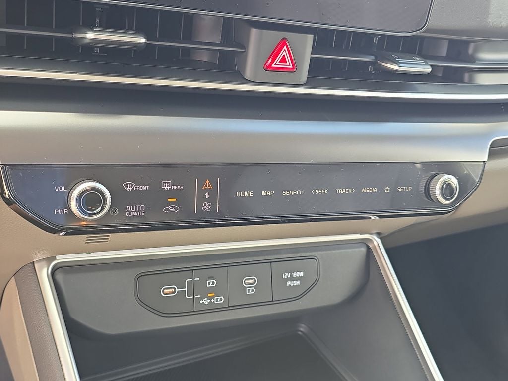 2026 Kia Carnival LX