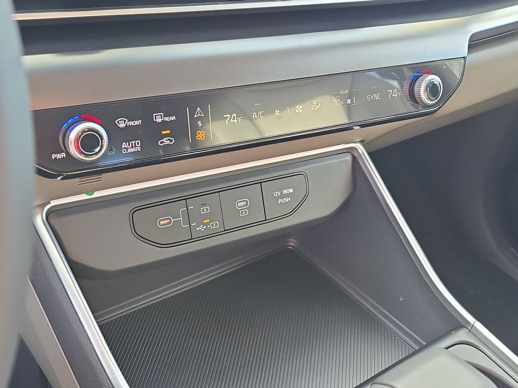 2026 Kia Carnival LXS