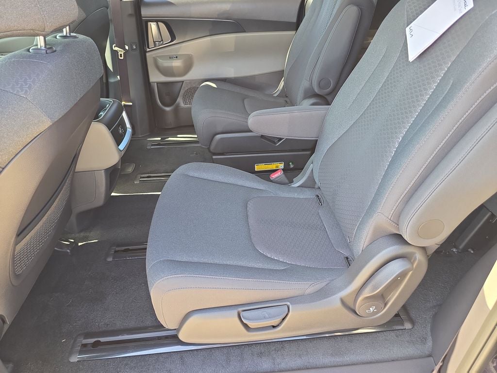 2026 Kia Carnival LX