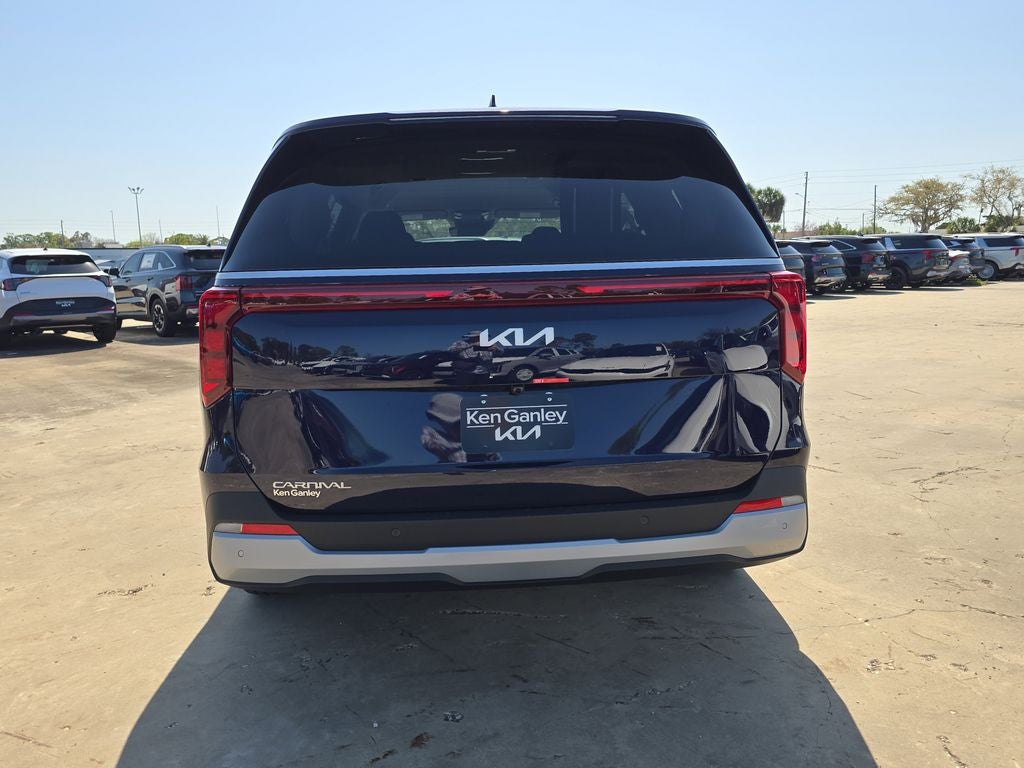 2026 Kia Carnival LX