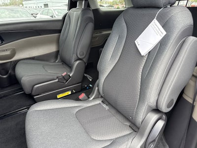 2026 Kia Carnival LX