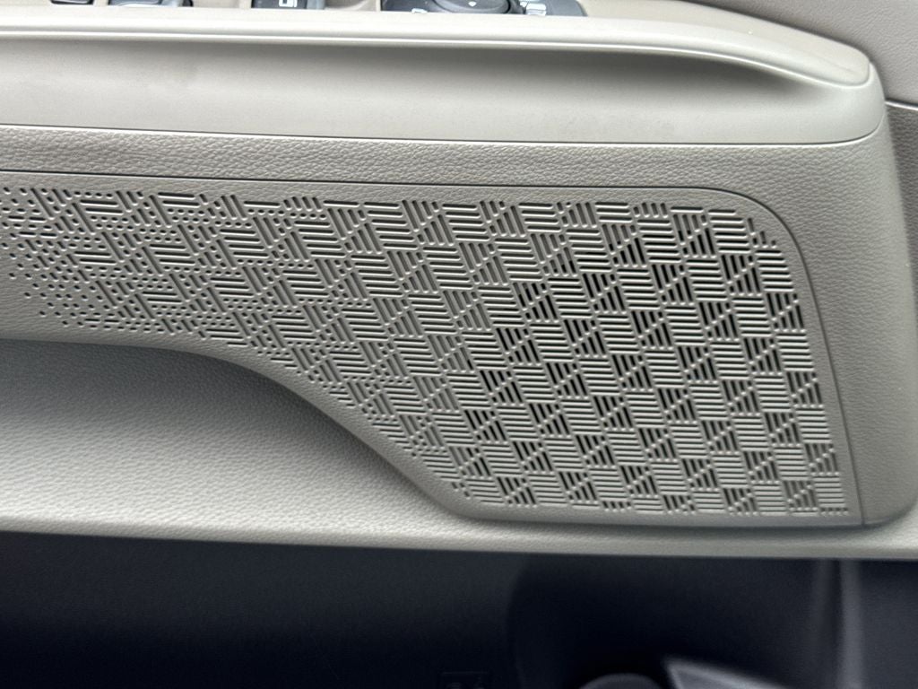 2026 Kia Carnival LX
