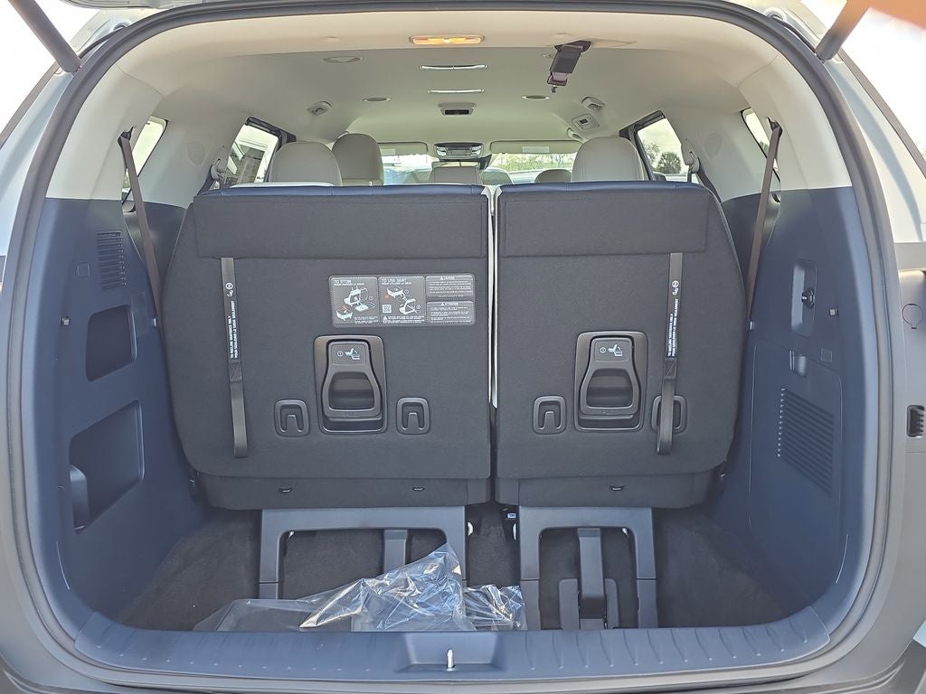 2026 Kia Carnival Hybrid EX