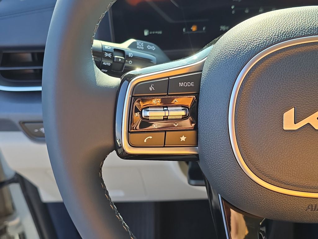2026 Kia Carnival SX