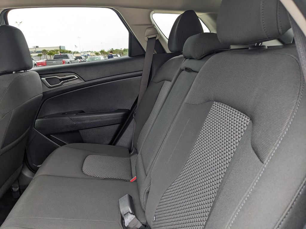 2025 Kia Sportage Hybrid LX