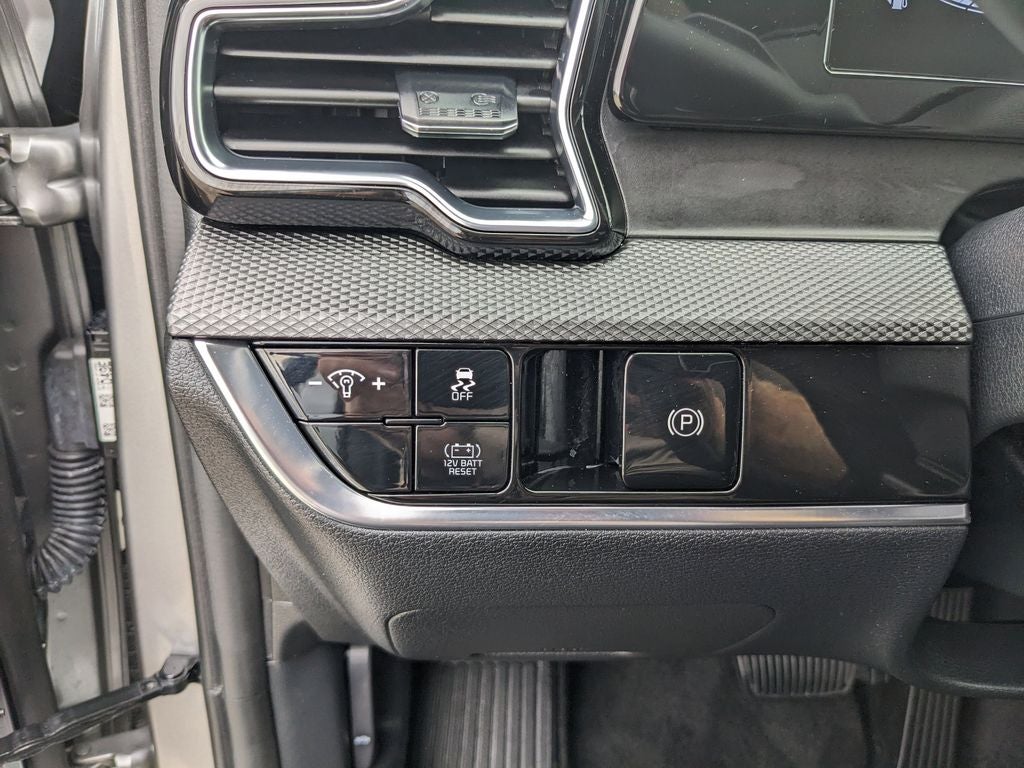 2025 Kia Sportage Hybrid LX