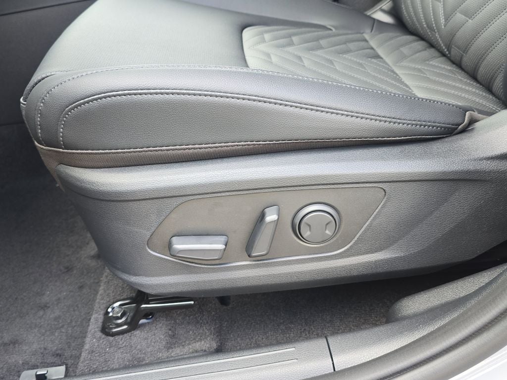 2026 Kia Sportage Plug-In Hybrid X-Line