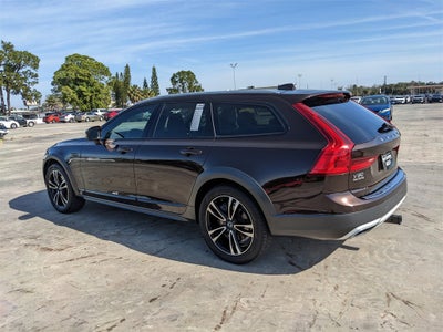2018 Volvo V90 Cross Country T5