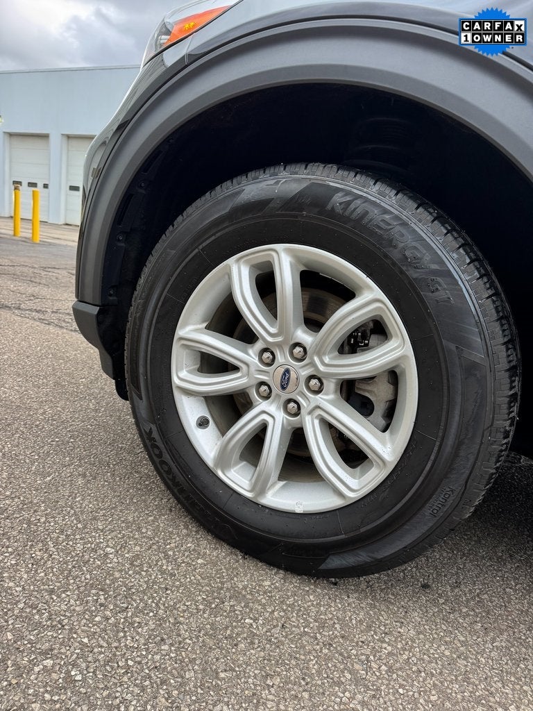 2020 Ford Explorer Base