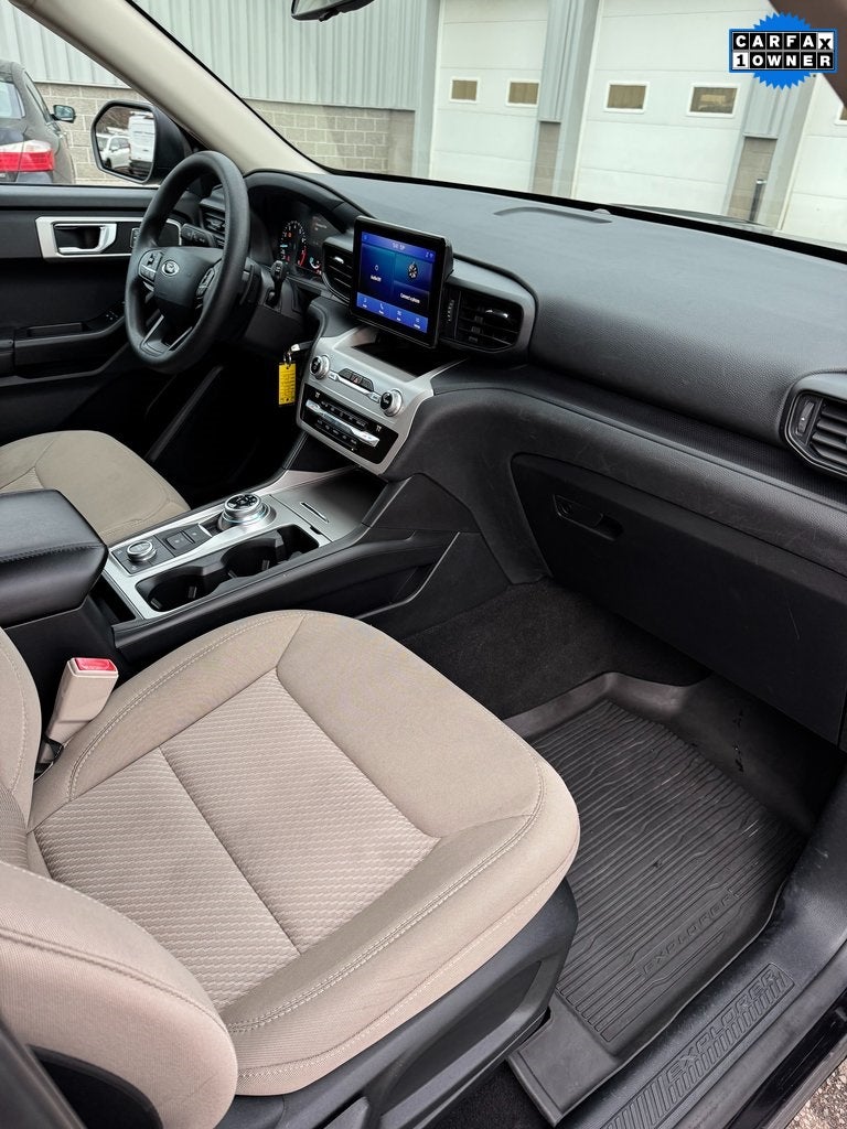 2020 Ford Explorer Base