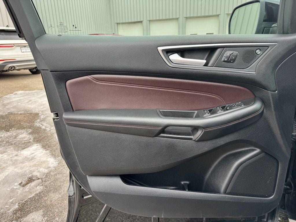 2021 Ford Edge Titanium