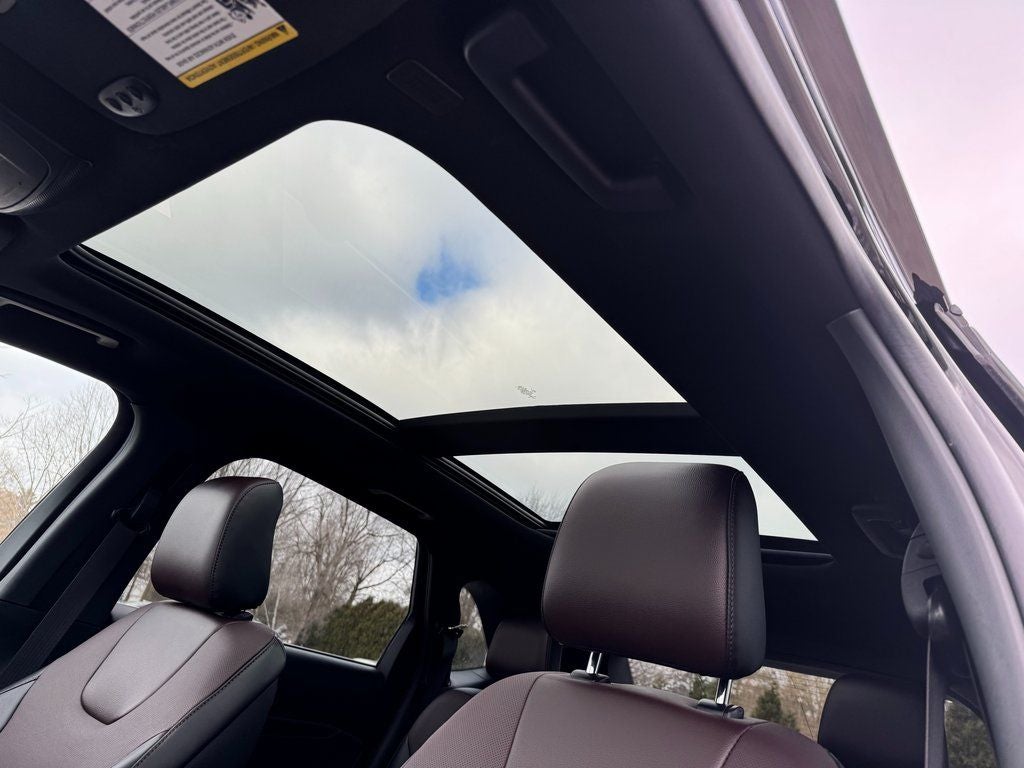 2021 Ford Edge Titanium