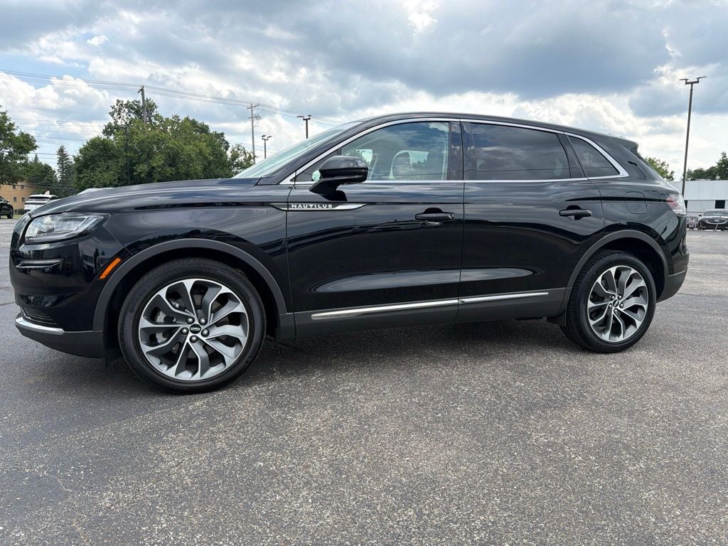 2023 Lincoln Nautilus Reserve