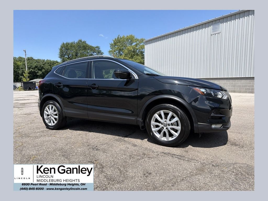 2022 Nissan Rogue Sport SV