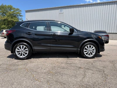 2022 Nissan Rogue Sport SV