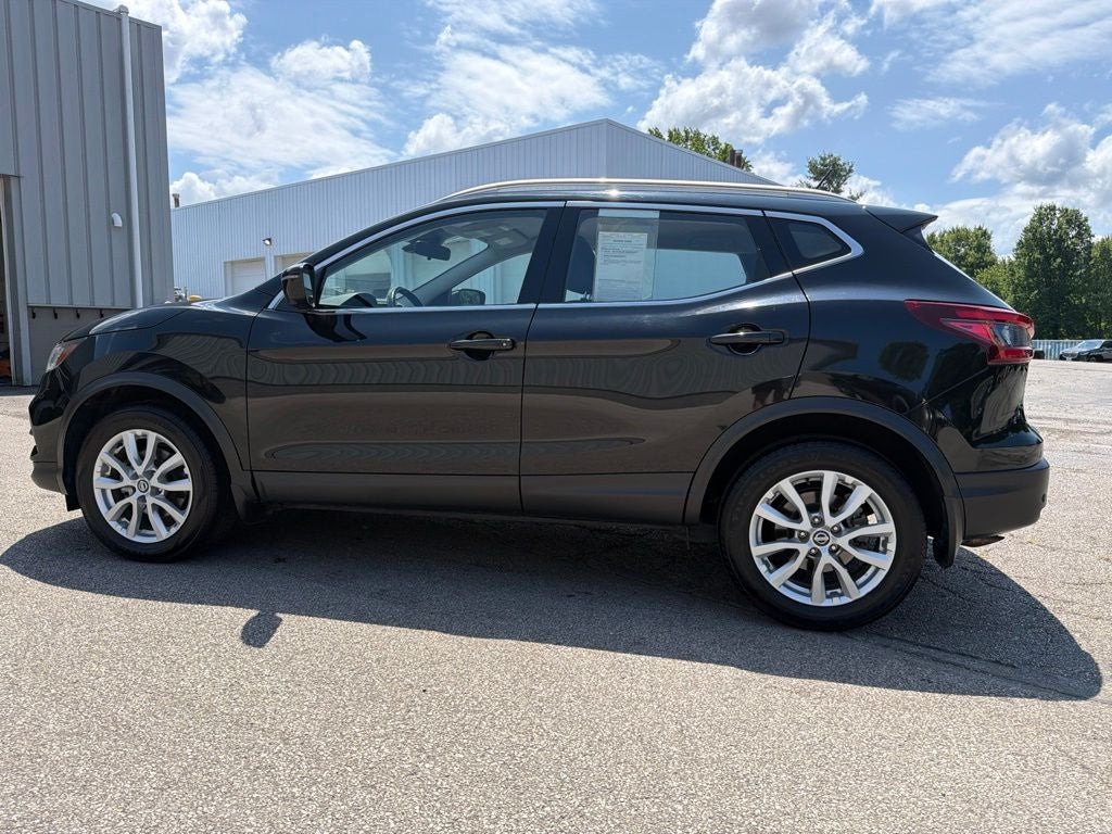 2022 Nissan Rogue Sport SV