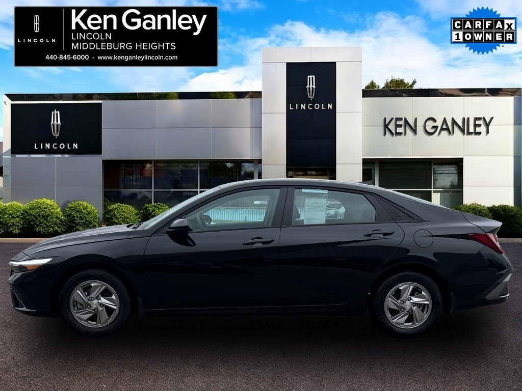 2024 Hyundai Elantra SE