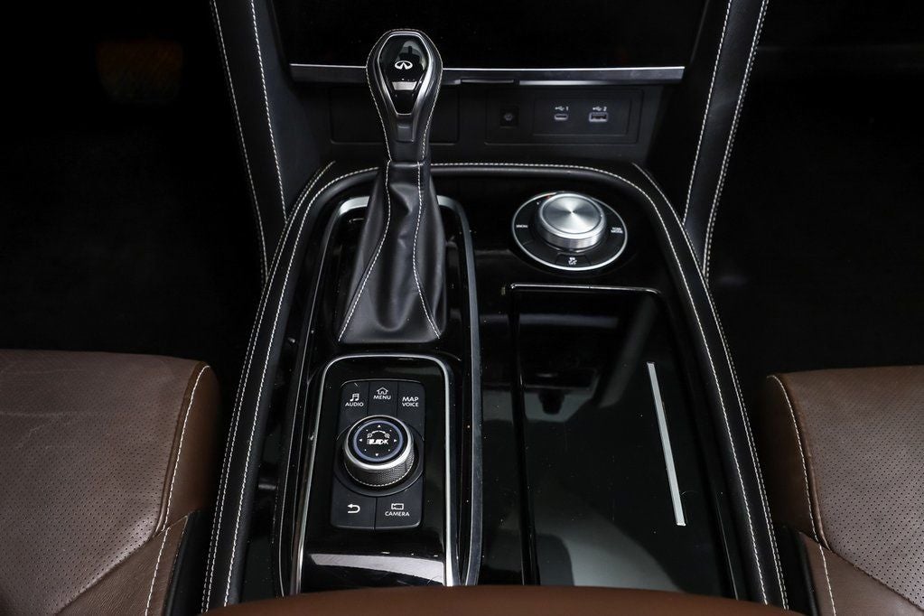 2022 INFINITI QX80 Premium Select