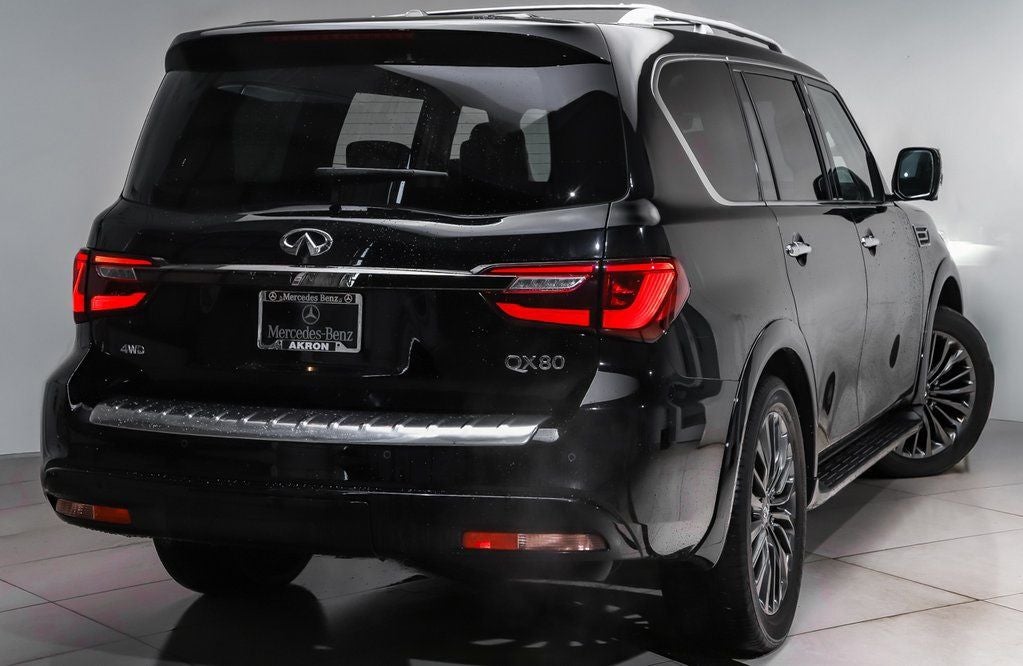 2022 INFINITI QX80 Premium Select
