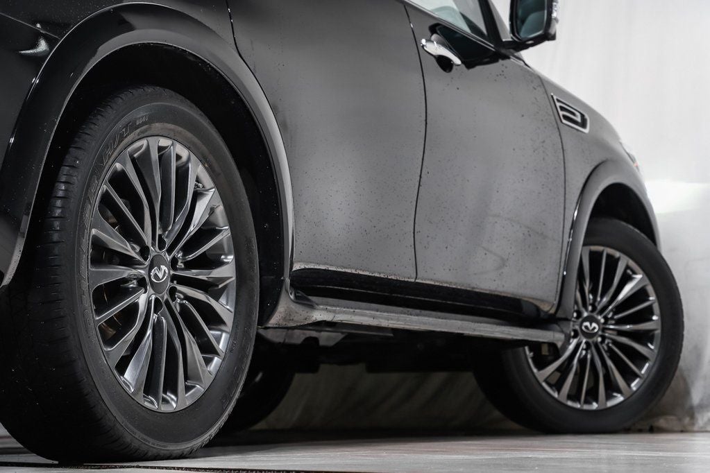 2022 INFINITI QX80 Premium Select