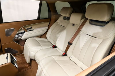 2025 Land Rover Range Rover SV LWB