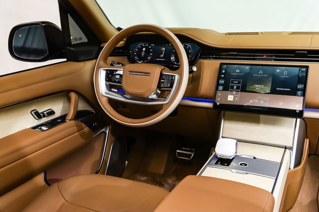 2025 Land Rover Range Rover SV LWB