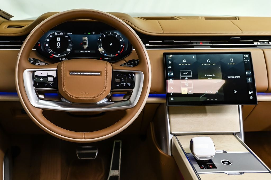 2025 Land Rover Range Rover SV LWB