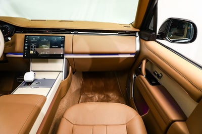 2025 Land Rover Range Rover SV LWB
