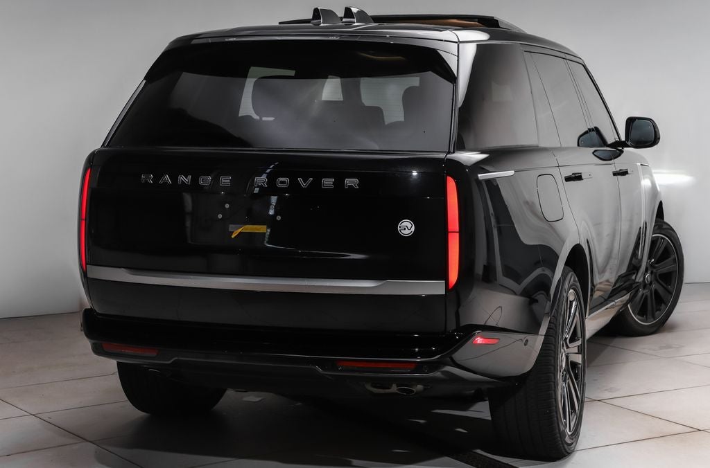 2025 Land Rover Range Rover SV LWB