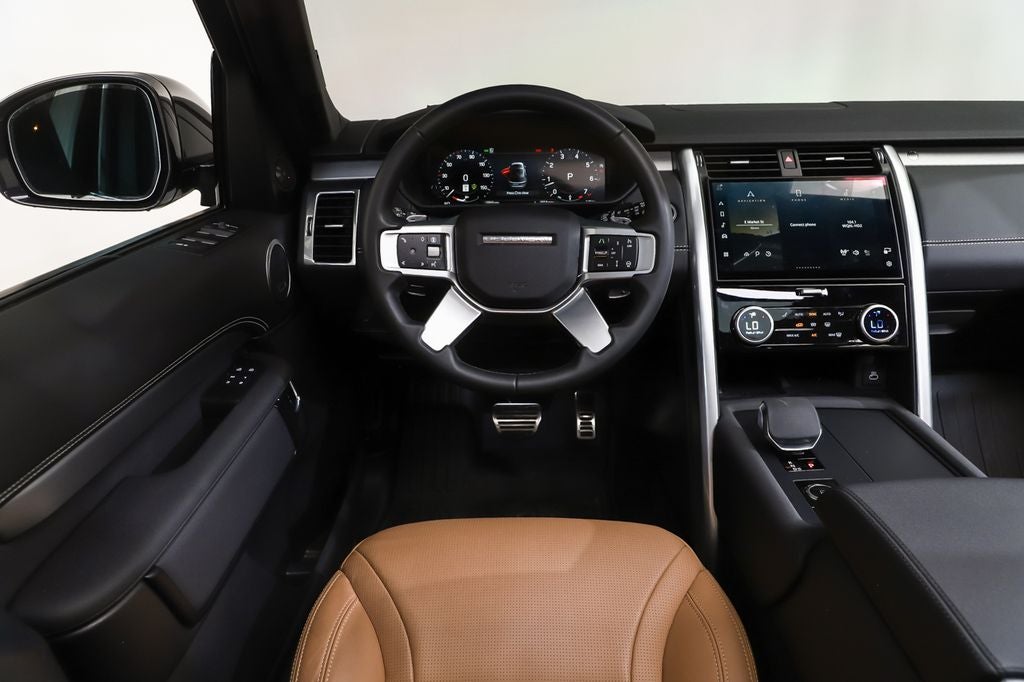 2025 Land Rover Discovery Dynamic SE