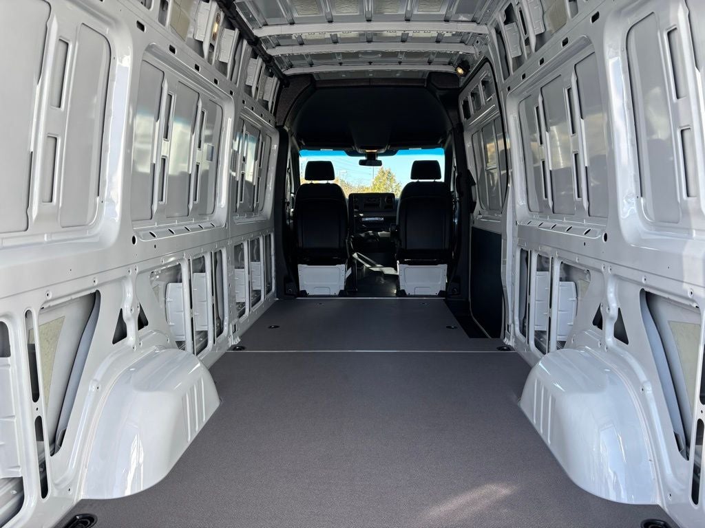 2026 Mercedes-Benz Sprinter 2500 Cargo 170 WB High Roof