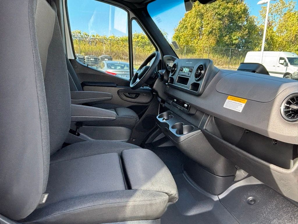 2026 Mercedes-Benz Sprinter 2500 Cargo 170 WB High Roof