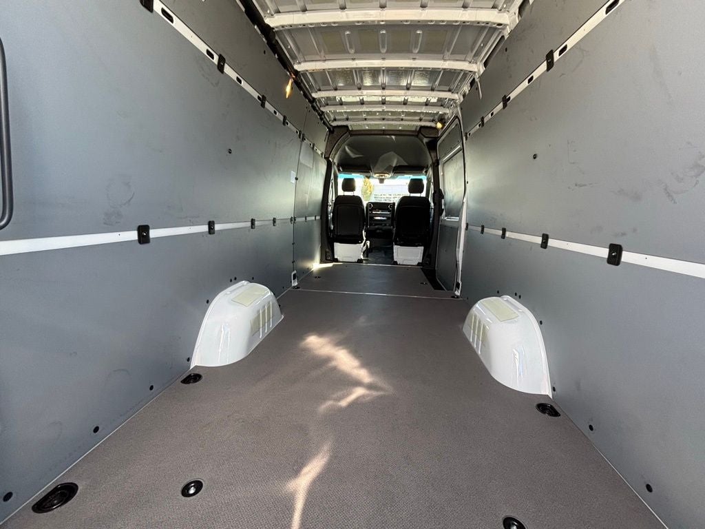 2026 Mercedes-Benz Sprinter 2500 Cargo 170 WB High Roof