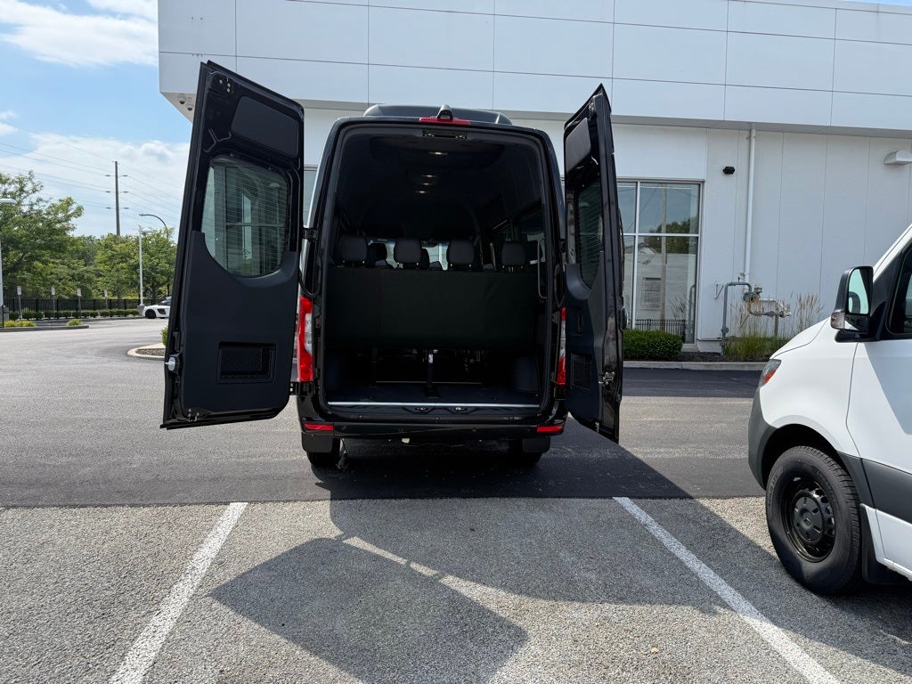 2025 Mercedes-Benz Sprinter 2500 Passenger 144 WB