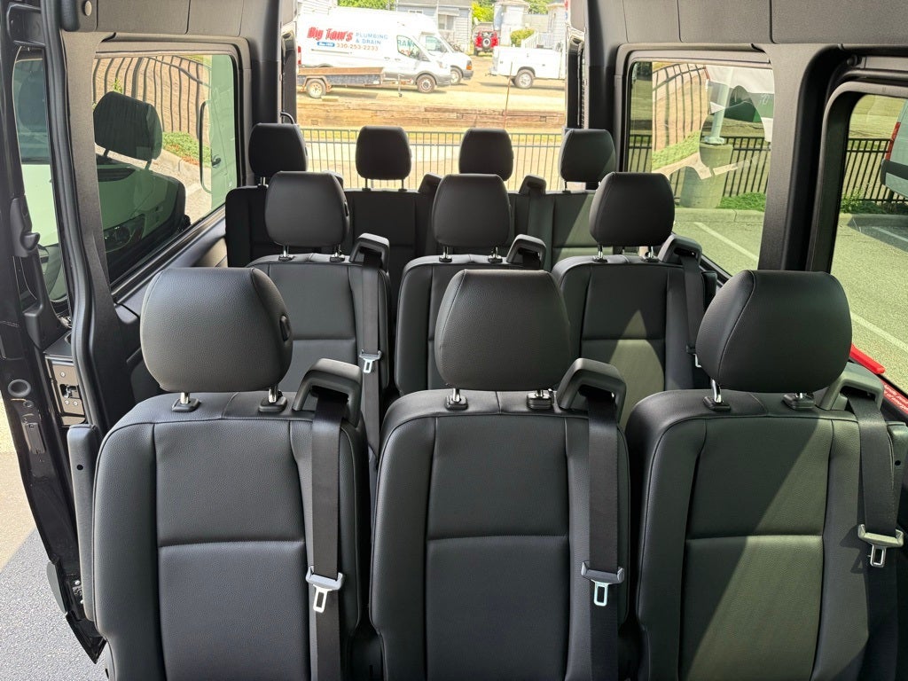 2025 Mercedes-Benz Sprinter 2500 Passenger 144 WB