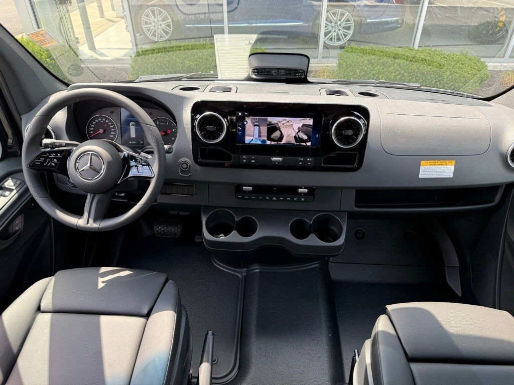 2025 Mercedes-Benz Sprinter 2500 Passenger 144 WB